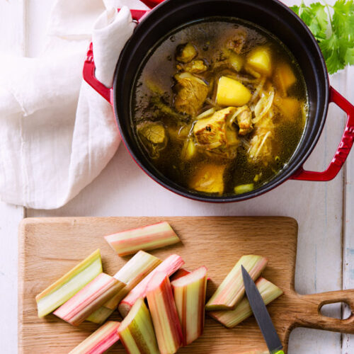 Tajine De Veau A La Rhubarbe Recettes Les Fruits Et Legumes Frais Interfel