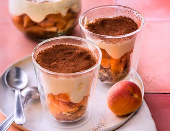 Tiramisu aux abricots frais