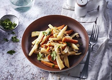 Wok de panais et patate douce à l’asiatique