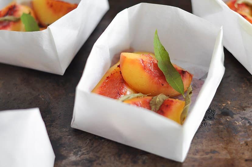 Papillotes de nectarine à la verveine