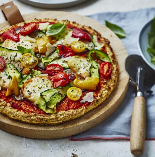 Pizza aux légumes grillés et scamorza (pâte au chou-fleur)