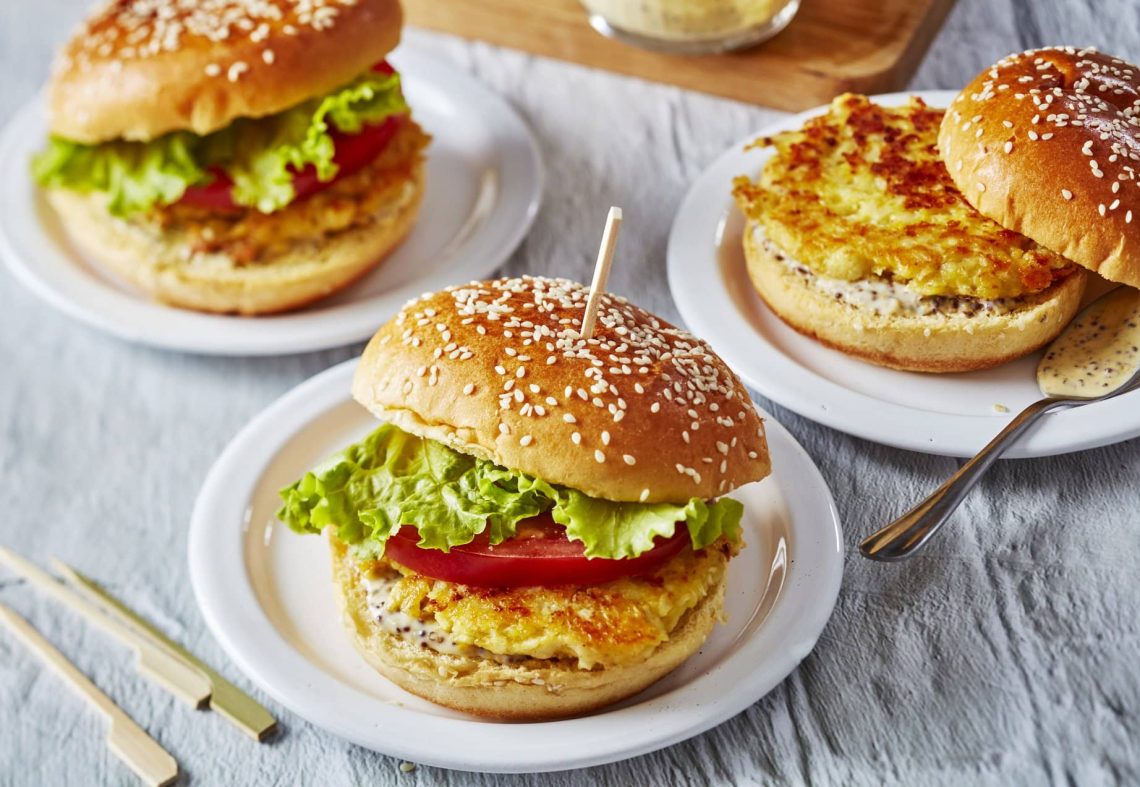 Burger aux galettes de chou-fleur au curry