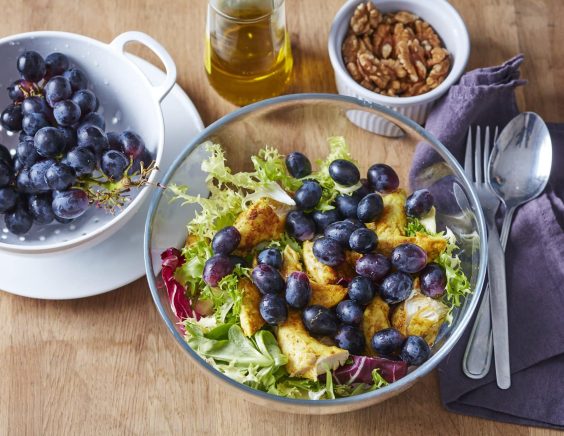 Salade de poulet épicé, raisin et noix - Etape 3