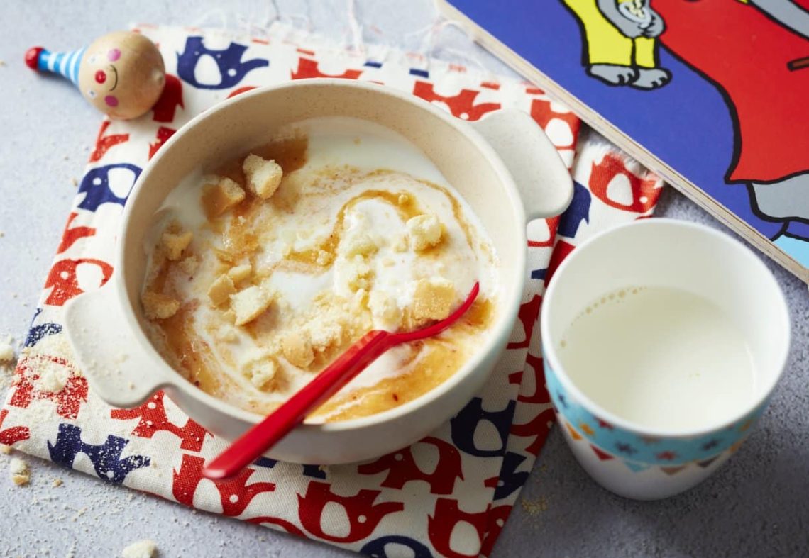 Fromage blanc à la pêche et au boudoir