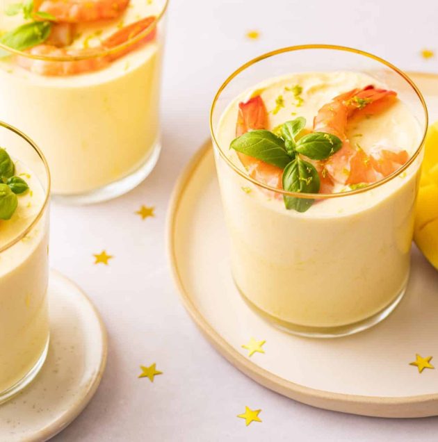 Verrines mousse de mangue et crevettes