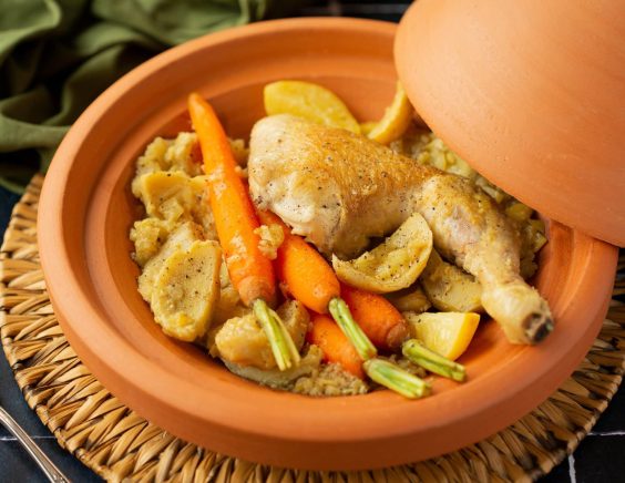 Tajine poulet, carottes et artichauts