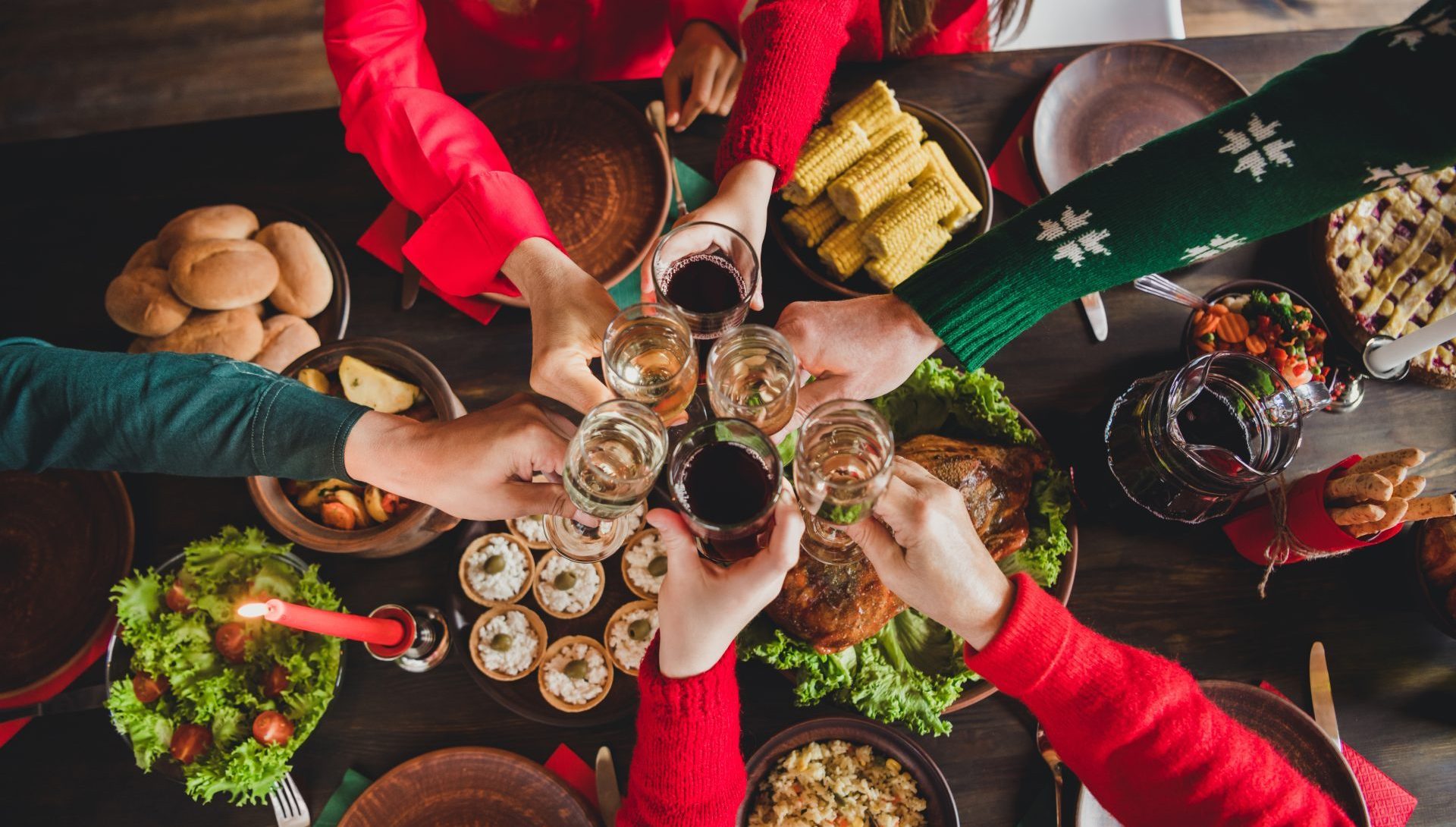 Le repas de Nouvel An entre amis jamais trop festif